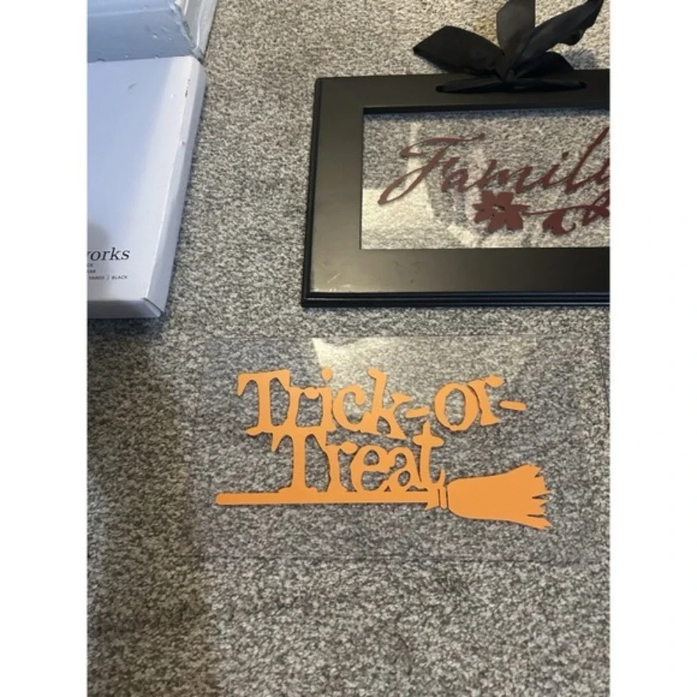 Frameworks Frame With 3 Inserts Halloween Gather Here & Family Indoor Door Decor